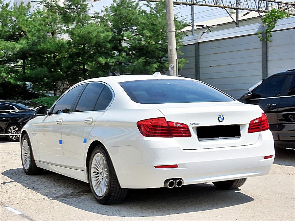 BMW 5-Series — photo 03