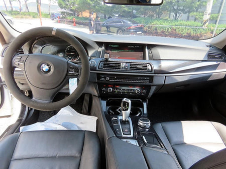 BMW 5-Series — photo 07