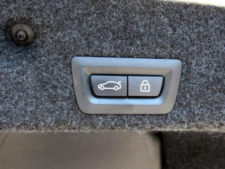 BMW 5-Series — photo 16