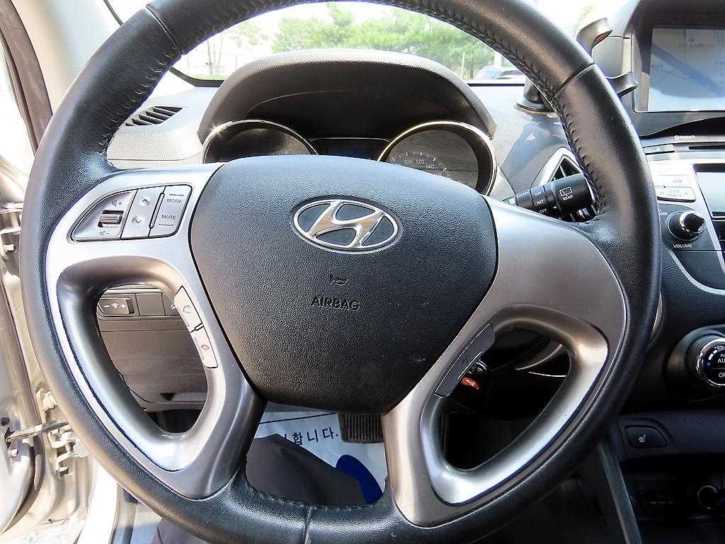 Hyundai Tucson — photo 08