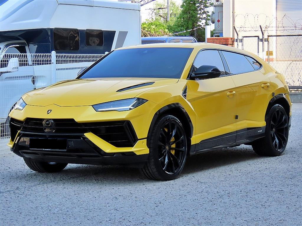 Lamborghini Urus — photo 02