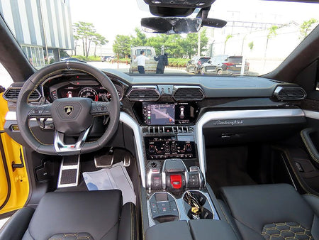 Lamborghini Urus — photo 07