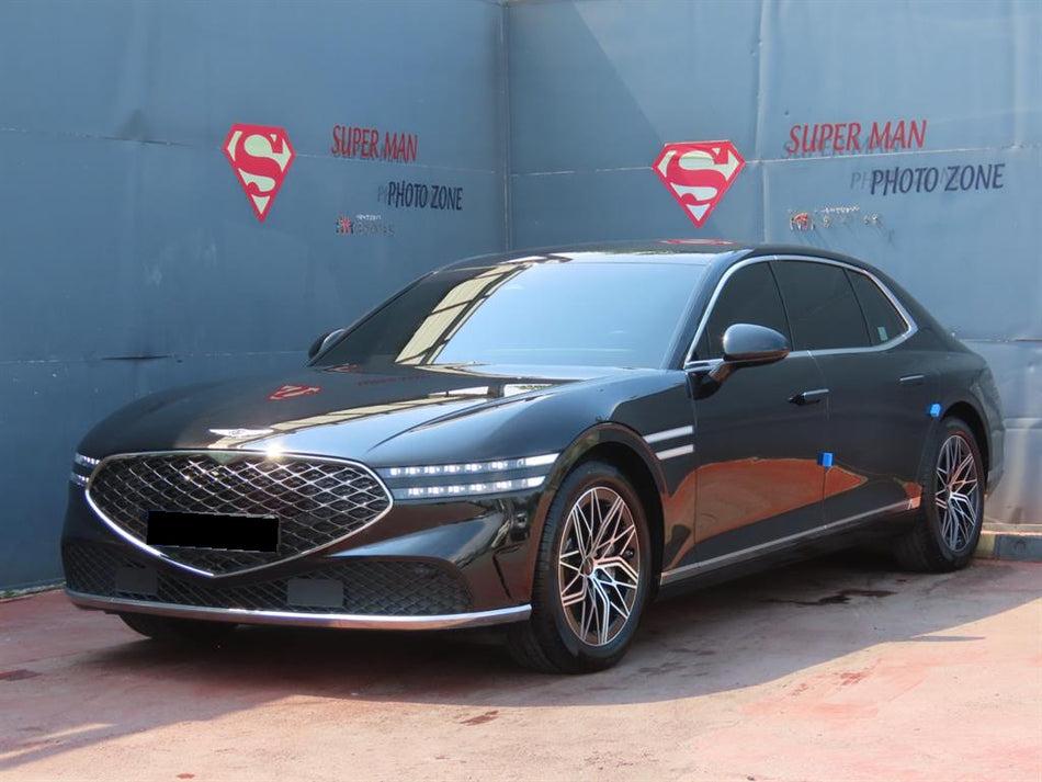 Genesis G90 — photo 01