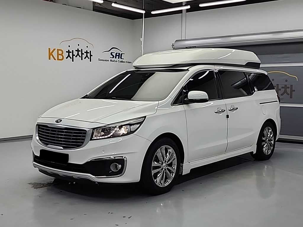 Kia Carnival — photo 01