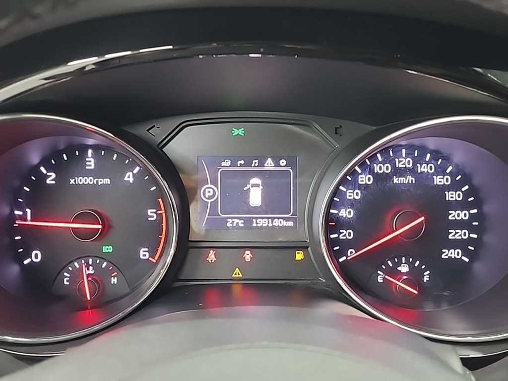Kia Carnival — photo 06
