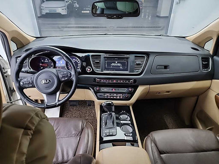Kia Carnival — photo 07