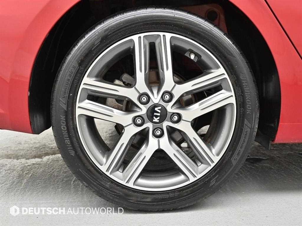 Kia K3 — photo 05