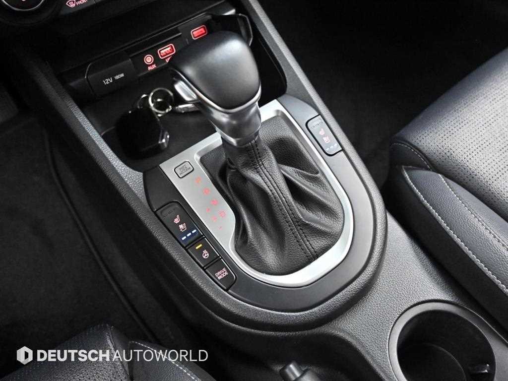 Kia K3 — photo 09