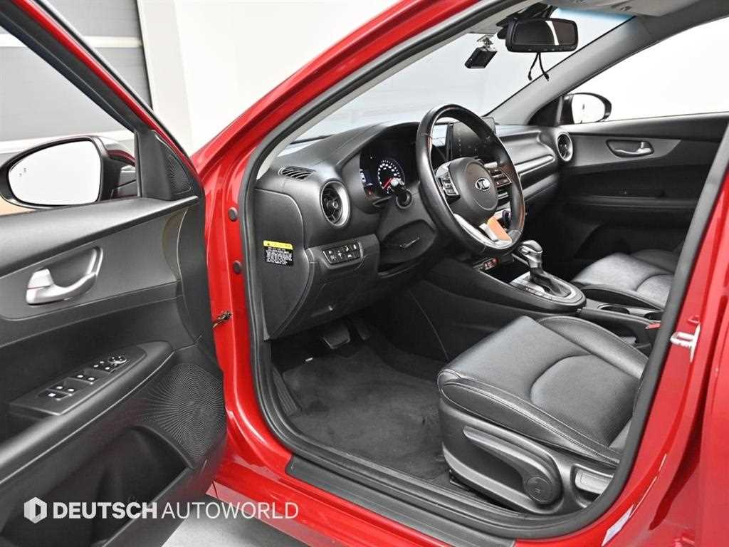 Kia K3 — photo 11