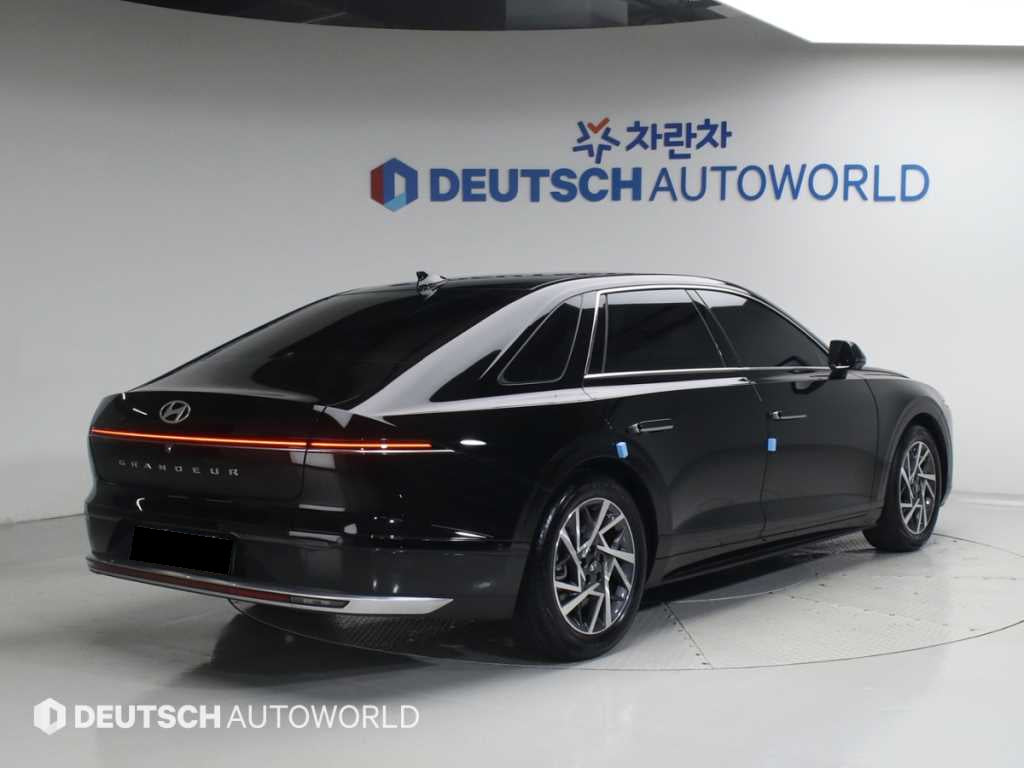Hyundai Grandeur — photo 02