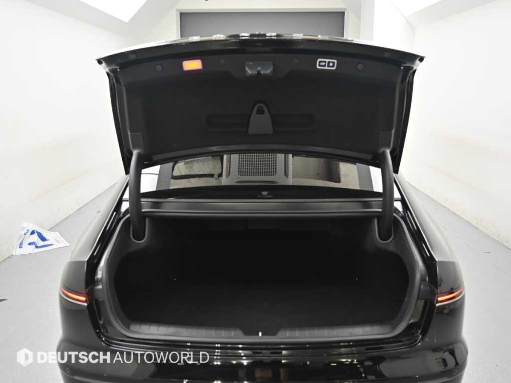 Hyundai Grandeur — photo 19