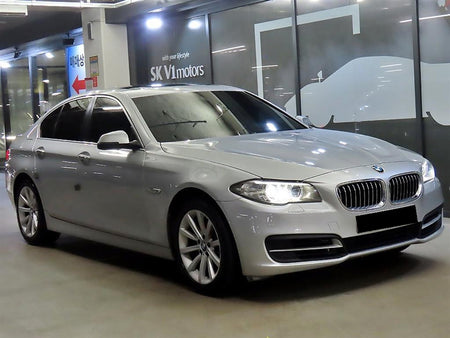 BMW 5-Series — photo 01