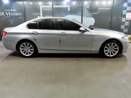 BMW 5-Series — photo 03