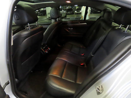 BMW 5-Series — photo 07