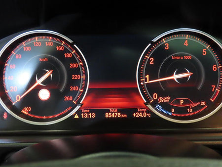 BMW 5-Series — photo 09