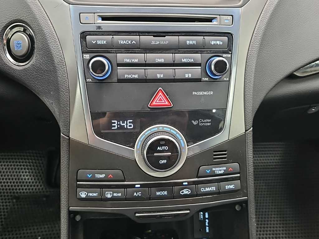 Hyundai Grandeur — photo 10