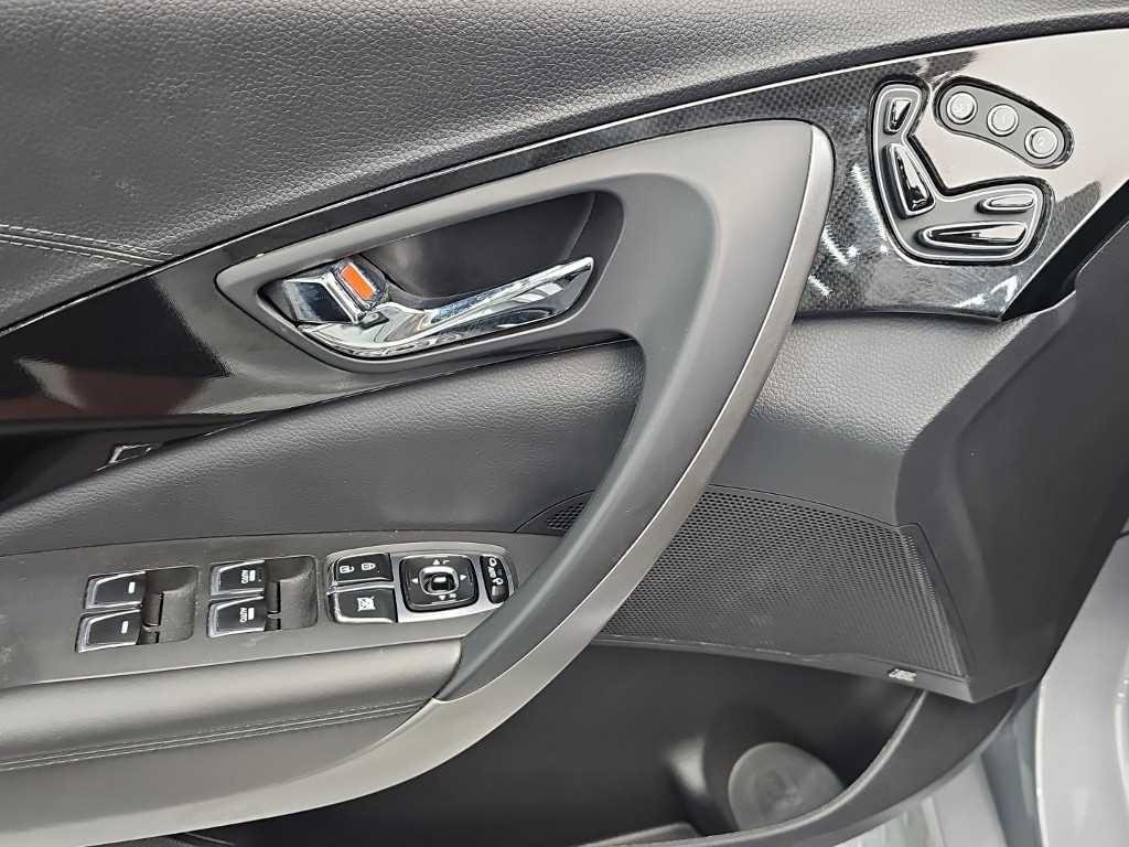 Hyundai Grandeur — photo 17
