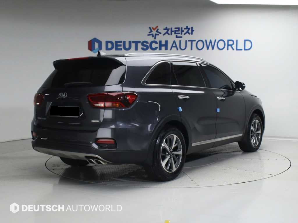 Kia Sorento — photo 02
