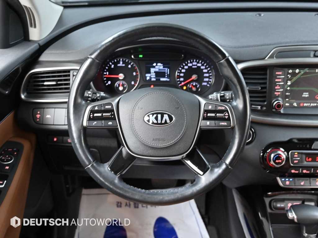 Kia Sorento — photo 13