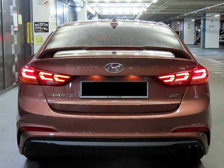 Hyundai Avante — photo 05