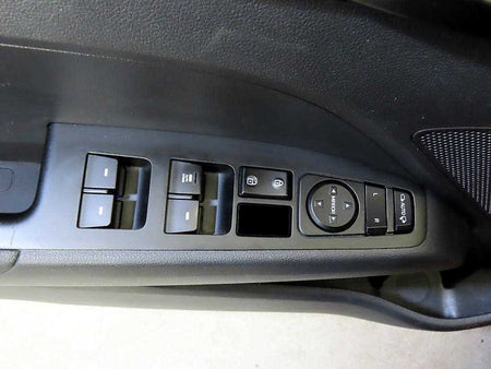 Hyundai Avante — photo 17