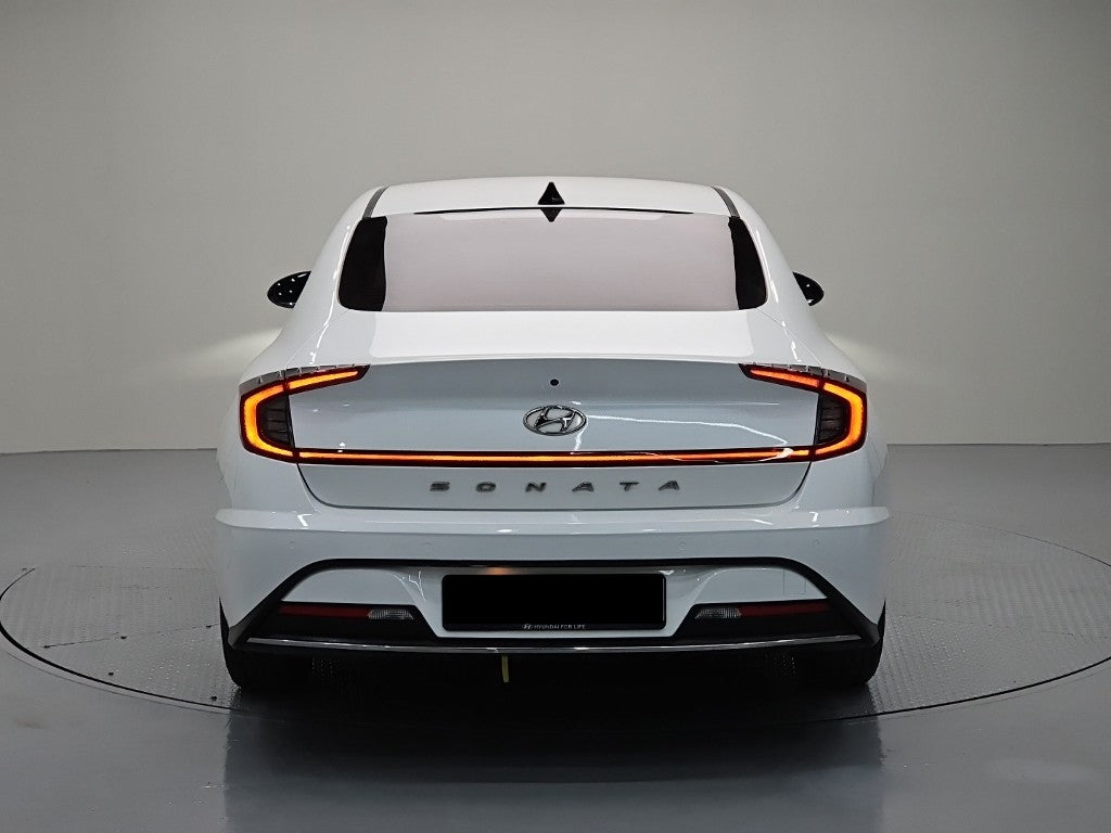 Hyundai Sonata — photo 03