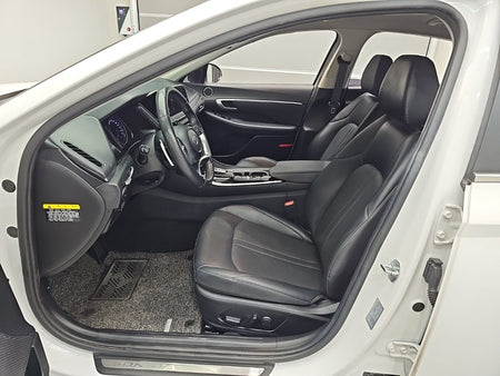Hyundai Sonata — photo 11