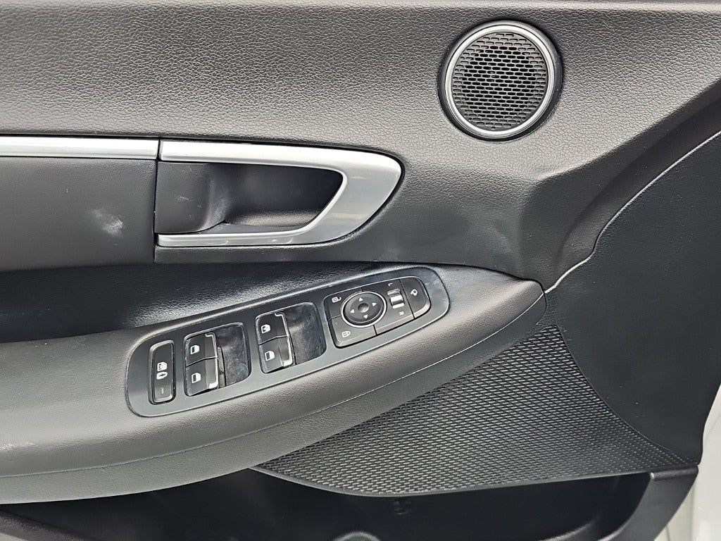 Hyundai Sonata — photo 15