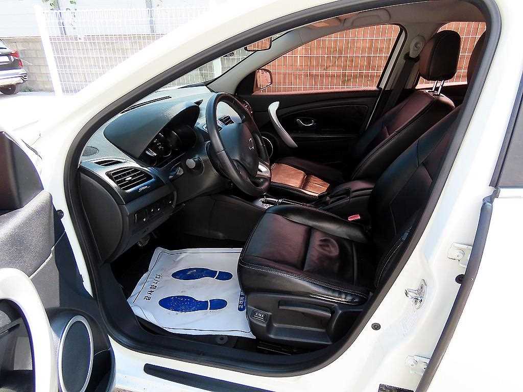 RENAULT SM3 — photo 05