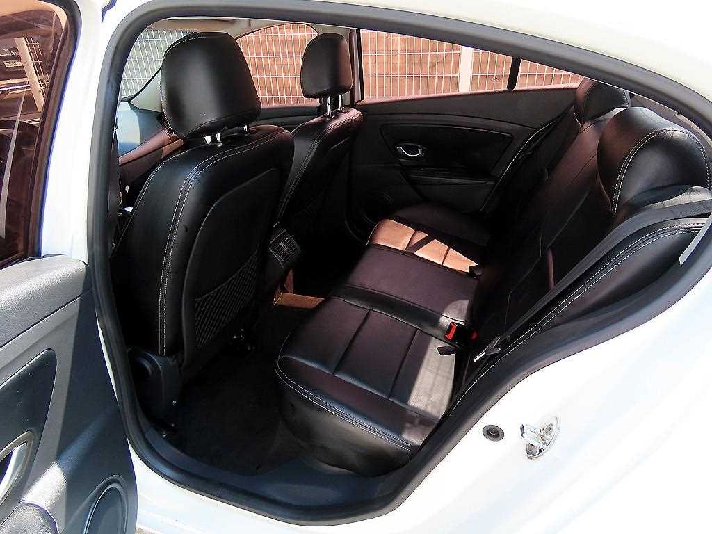RENAULT SM3 — photo 06