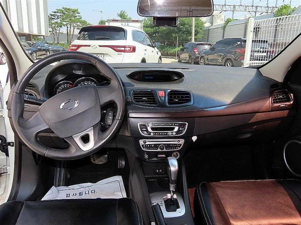 RENAULT SM3 — photo 07