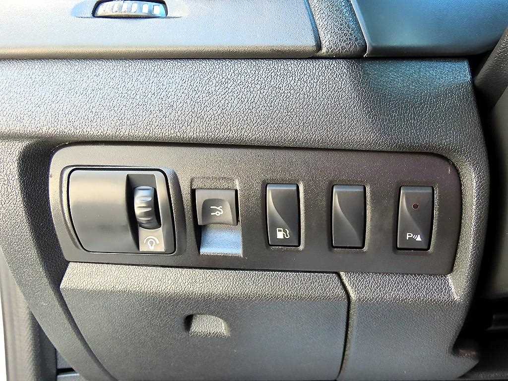 RENAULT SM3 — photo 12