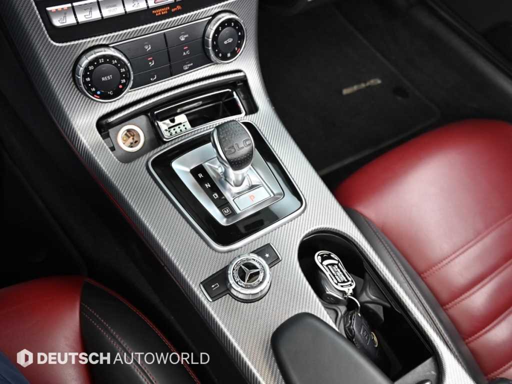 Mercedes-Benz SLC-Class — photo 09