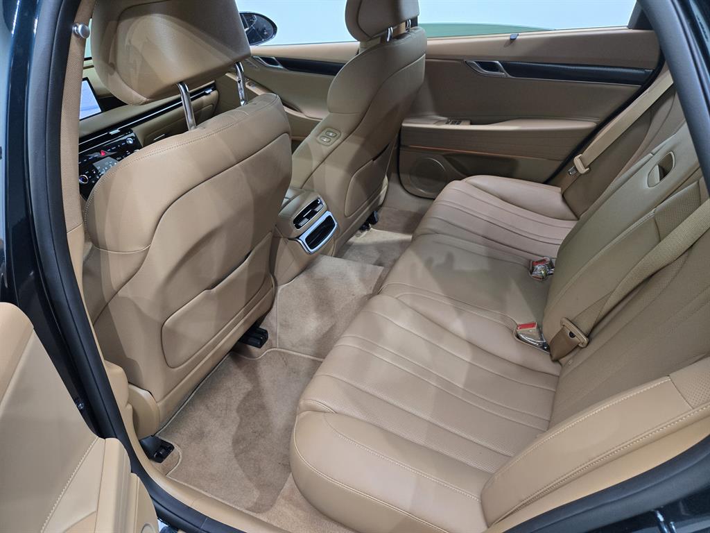 Genesis G80 — photo 13