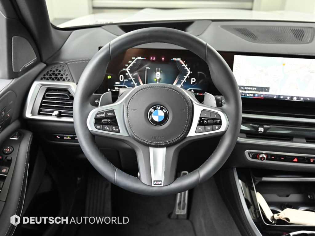 BMW X5 — photo 13
