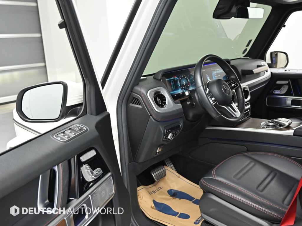 Mercedes-Benz G-Class — photo 11