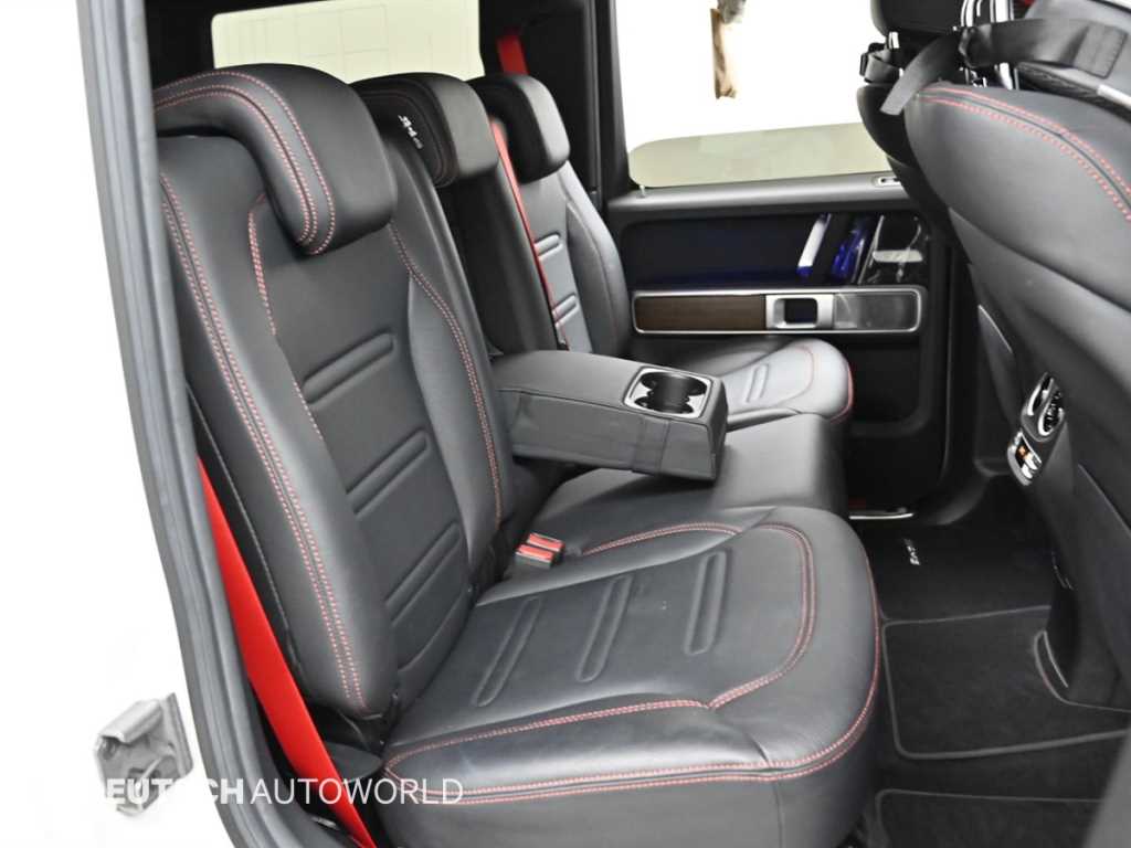 Mercedes-Benz G-Class — photo 12