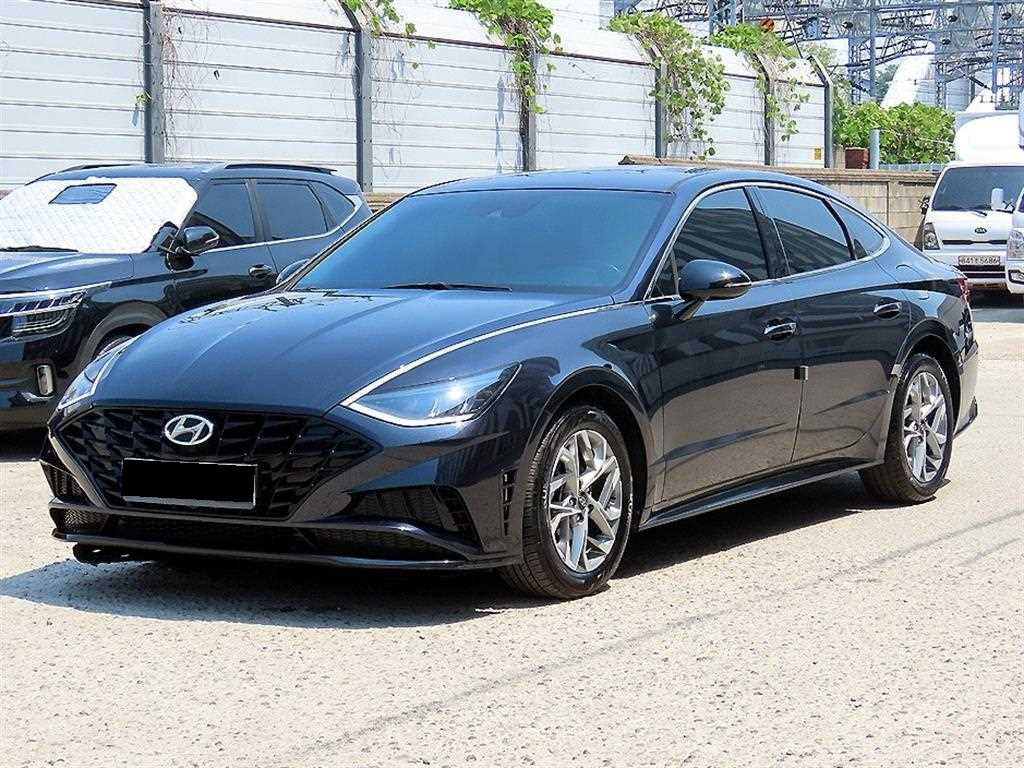 Hyundai Sonata — photo 02