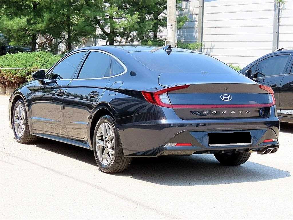 Hyundai Sonata — photo 03