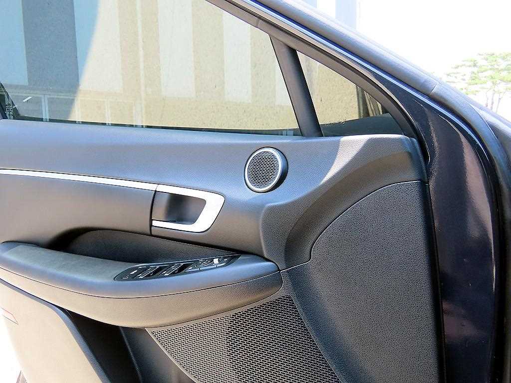 Hyundai Sonata — photo 11