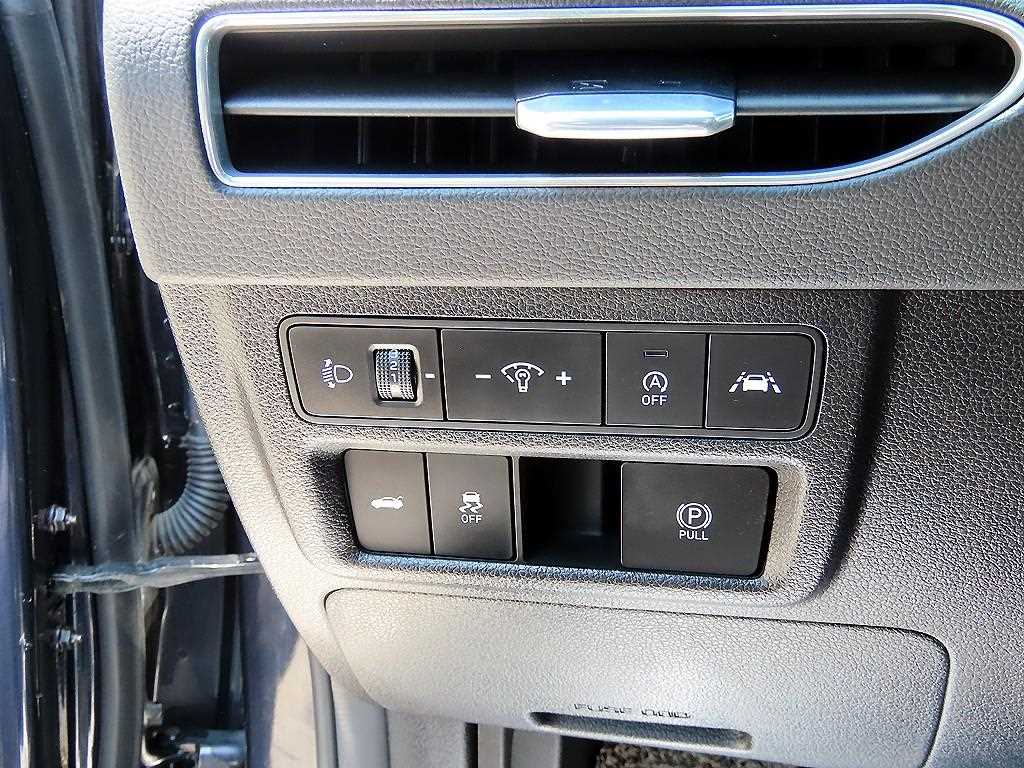 Hyundai Sonata — photo 12
