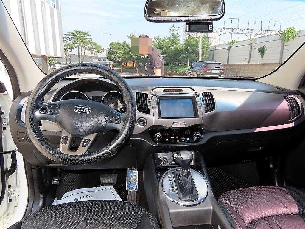 Kia Sportage — photo 07