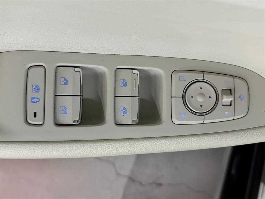 Hyundai Grandeur — photo 16