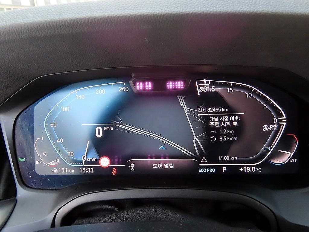 BMW 3-Series — photo 09