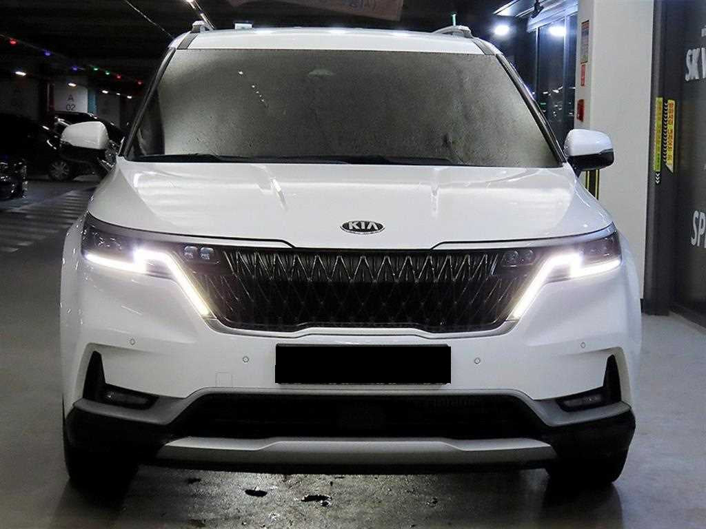 Kia Carnival — photo 02