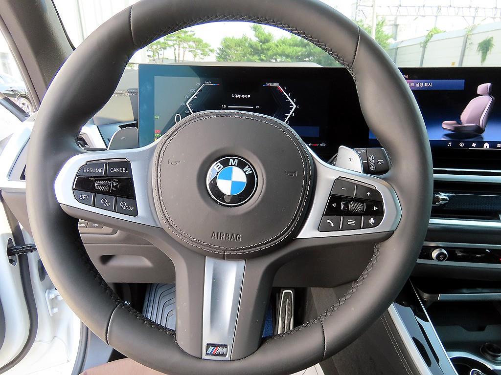 BMW X5 — photo 08