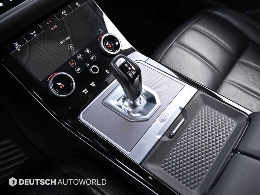 Land Rover Range Rover Evoque — photo 09