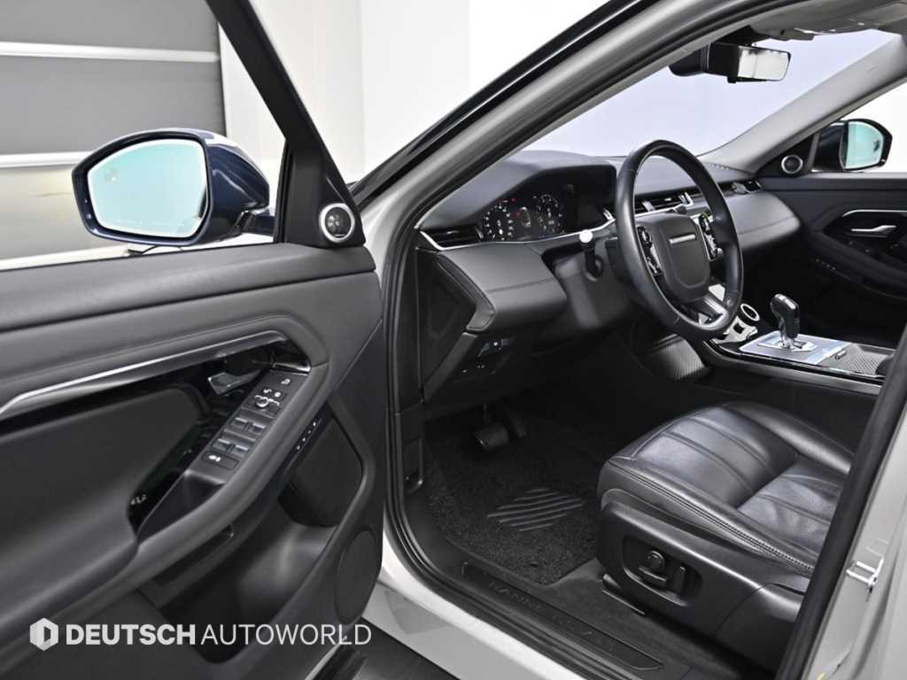 Land Rover Range Rover Evoque — photo 11
