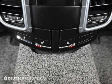 Porsche Cayenne — photo 16