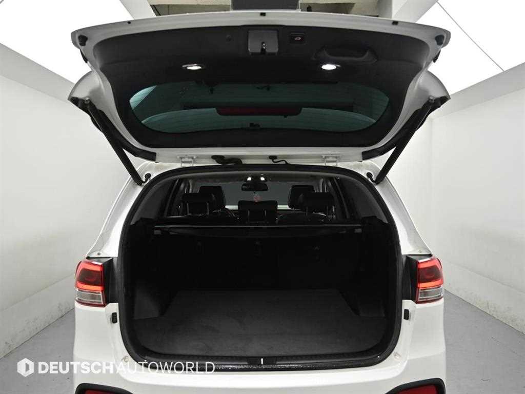 Kia Sorento — photo 18